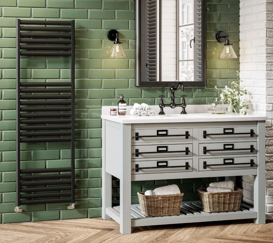 Indio Vertical Radiator